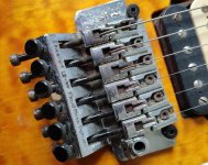 MM_EVH_FR.jpg MM_EVH_FR.jpg
