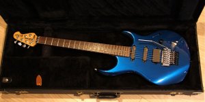 MUSICMAN LUKE I Pearl Red 1994 希少 レア MUSICMAN LUKE I Pearl Red 1994 希少 レア ギター