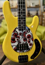 yellow01.jpg