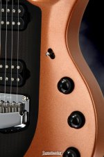 M05321-detail2-large.jpg